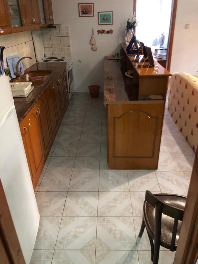 Апартаменты Dina House Химара Экстерьер фото